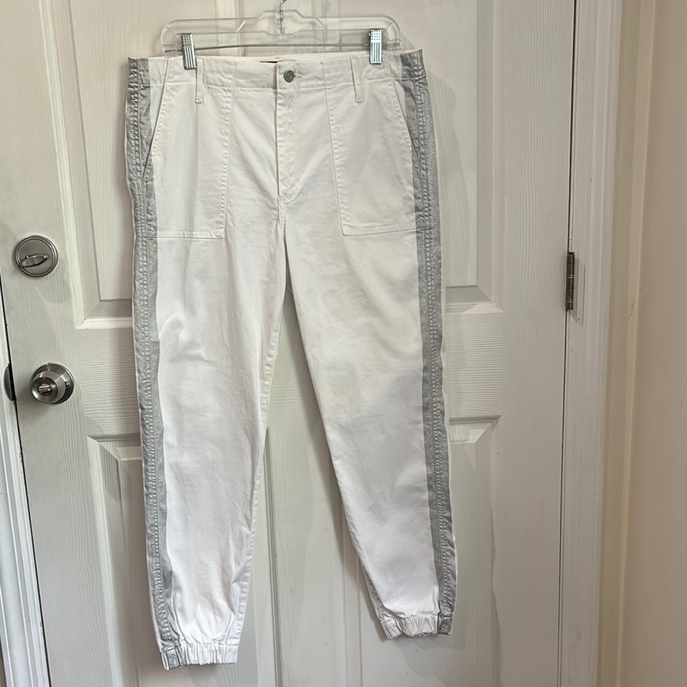 BLACK ORCHID LA White Jogger pants with Silver Tuxedo stripe size 30